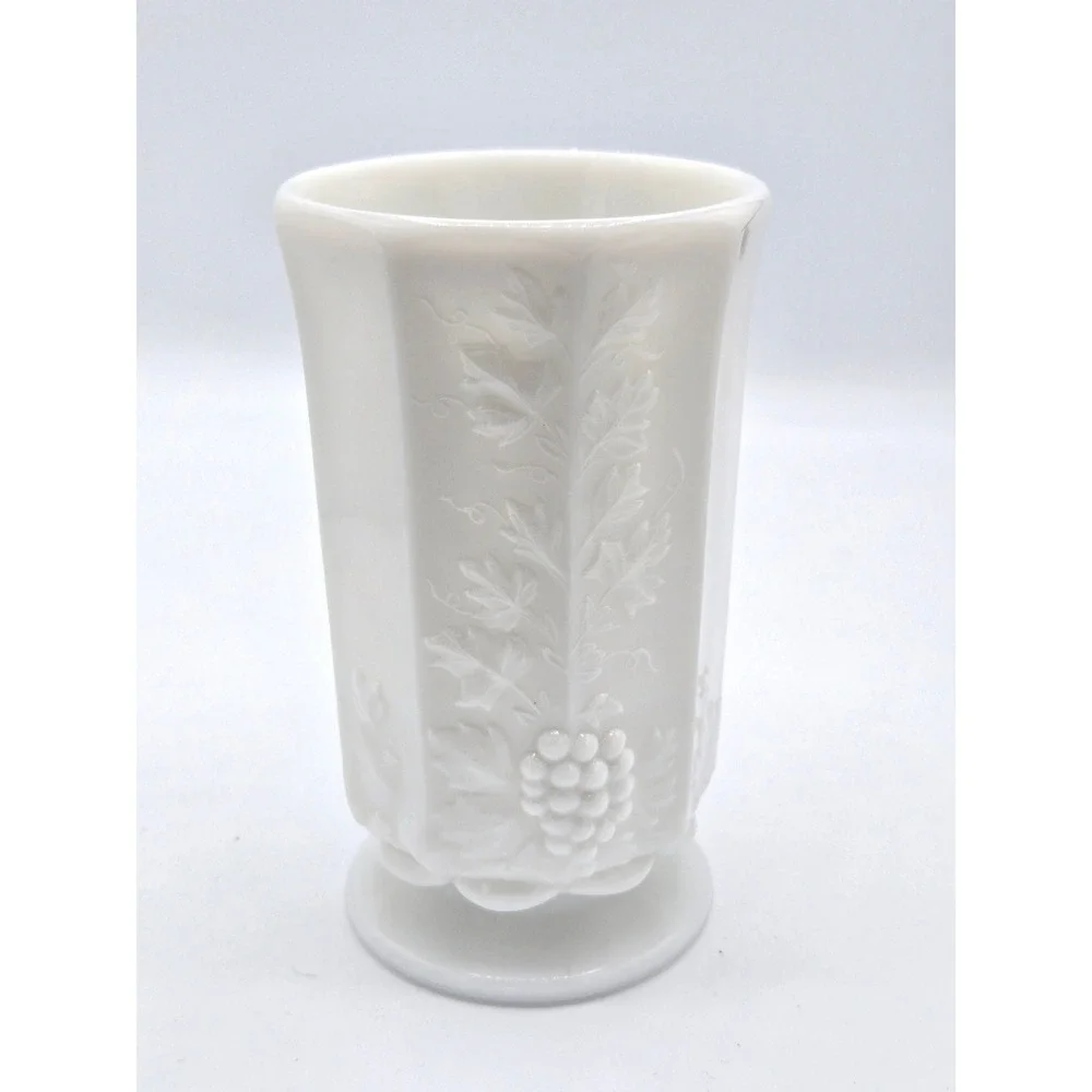 Westmoreland‎ Milk Glass Vase with Grape and Vine Pattern